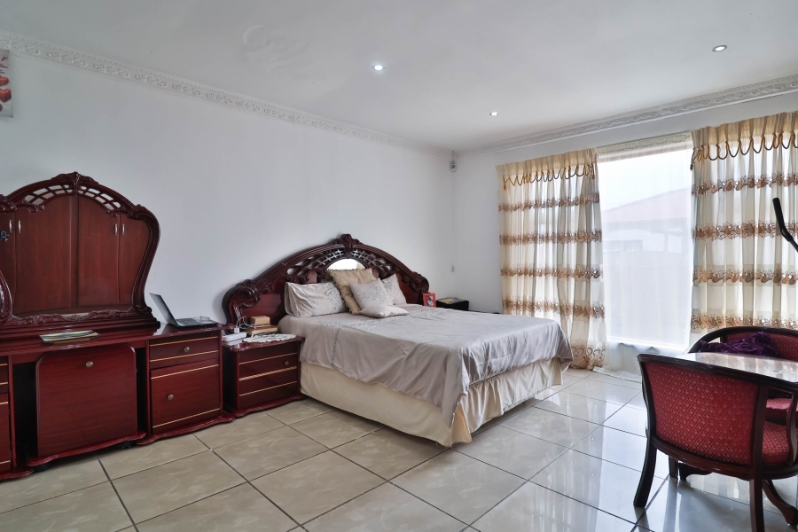 4 Bedroom Property for Sale in Eldorado Park Gauteng