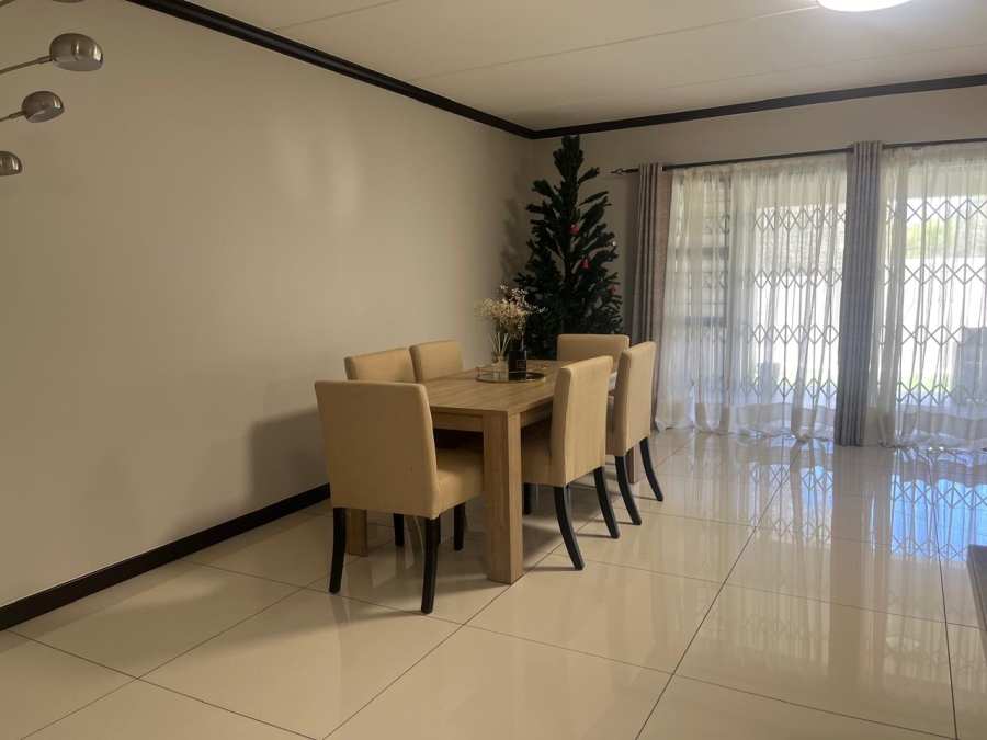 4 Bedroom Property for Sale in Carlswald Gauteng