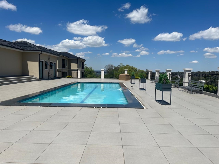 4 Bedroom Property for Sale in Carlswald Gauteng