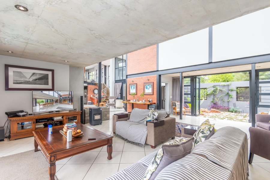 6 Bedroom Property for Sale in Chartwell Gauteng