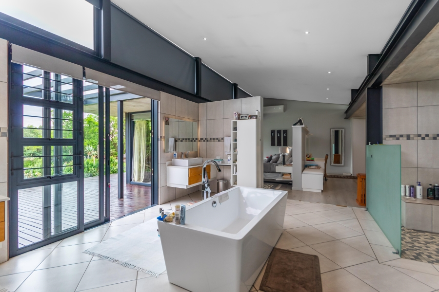 6 Bedroom Property for Sale in Chartwell Gauteng