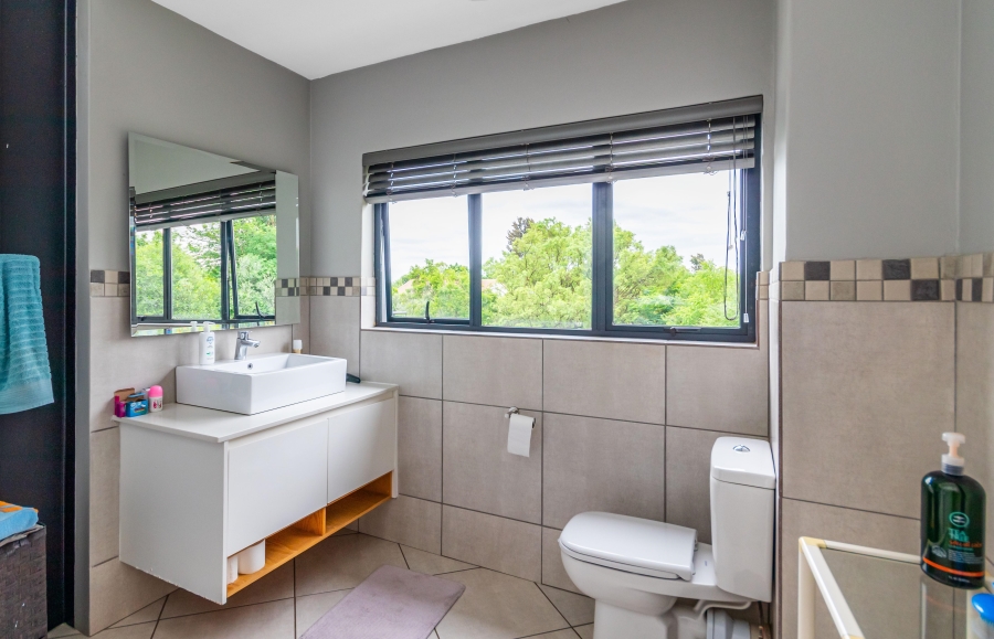 6 Bedroom Property for Sale in Chartwell Gauteng