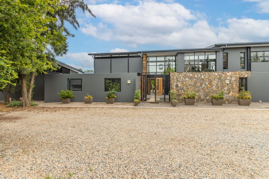 6 Bedroom Property for Sale in Chartwell Gauteng