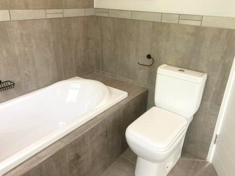 6 Bedroom Property for Sale in Chartwell Gauteng