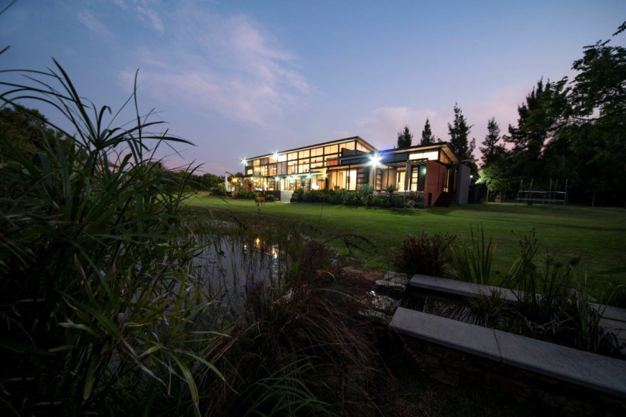 6 Bedroom Property for Sale in Chartwell Gauteng