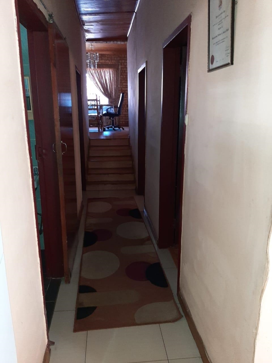 4 Bedroom Property for Sale in Laudium Gauteng