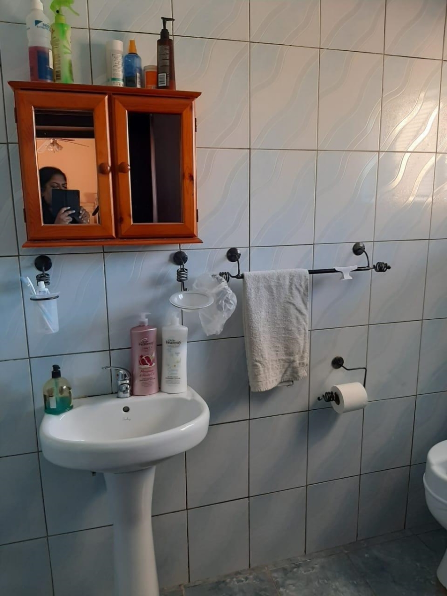 4 Bedroom Property for Sale in Laudium Gauteng