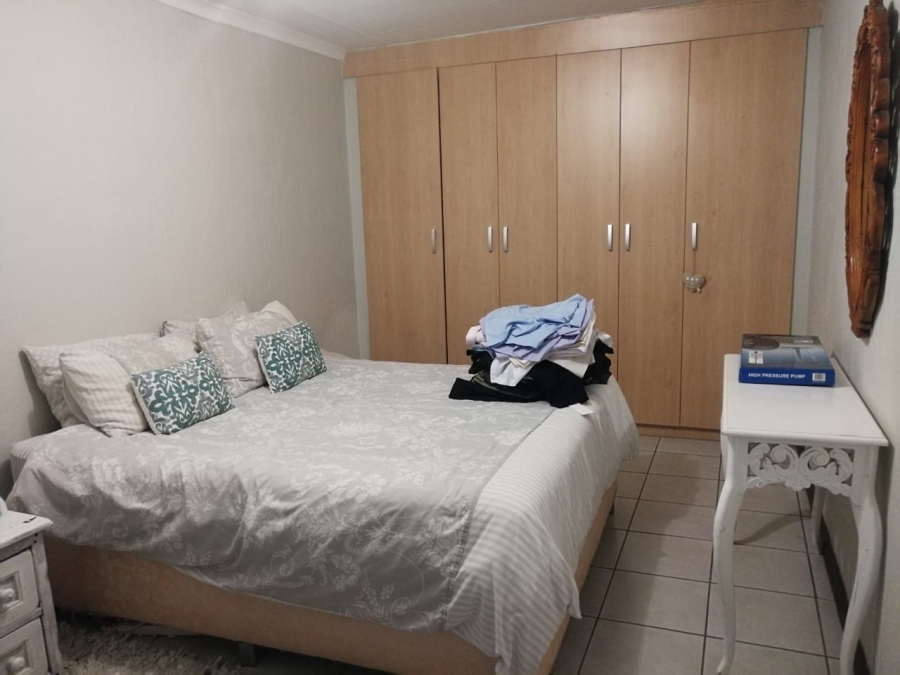 20 Bedroom Property for Sale in Hekpoort Gauteng