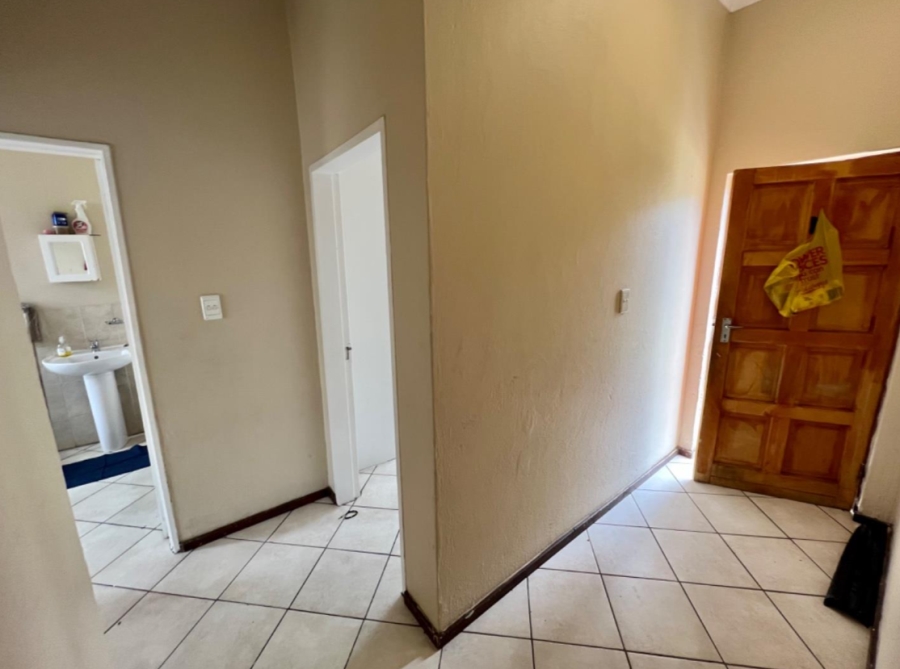 2 Bedroom Property for Sale in Laser Park Gauteng