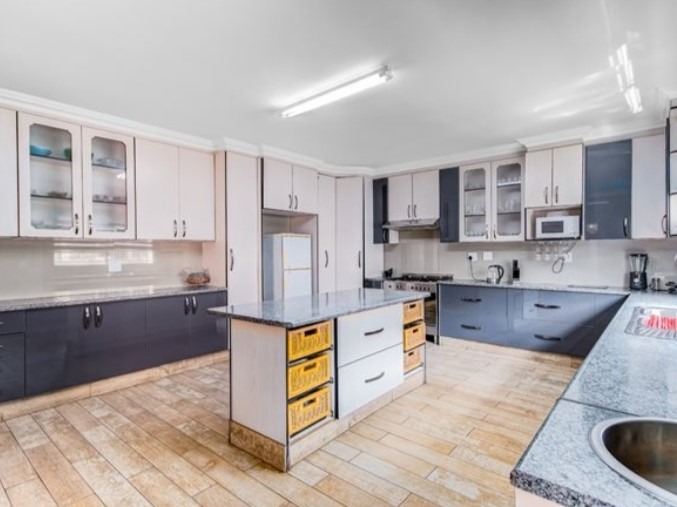 4 Bedroom Property for Sale in Geluksdal Gauteng