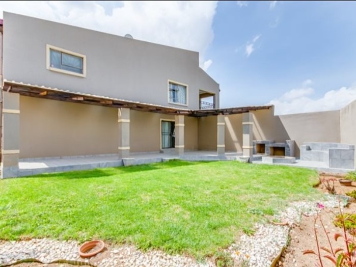 4 Bedroom Property for Sale in Geluksdal Gauteng