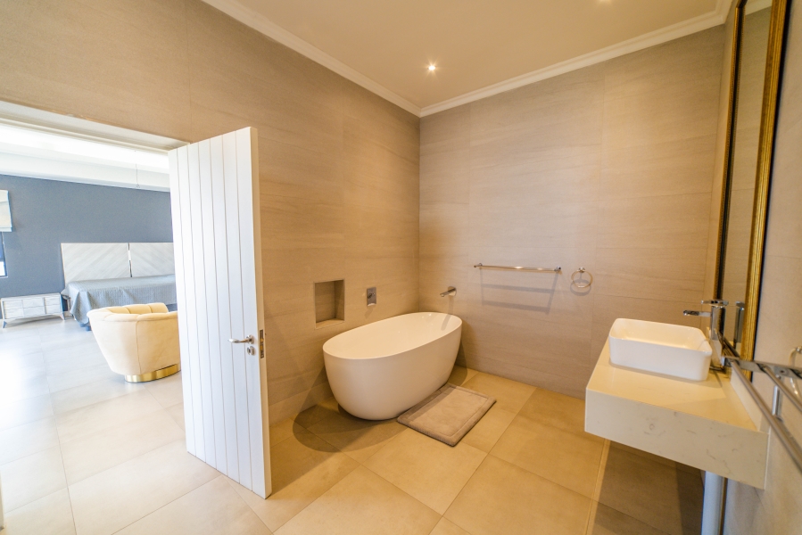 5 Bedroom Property for Sale in Steyn City Gauteng