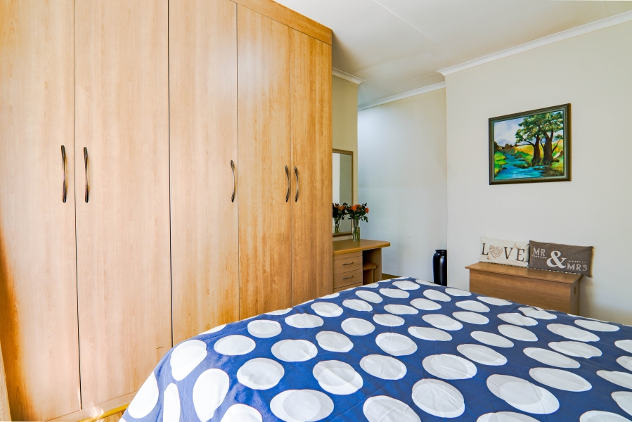 3 Bedroom Property for Sale in Garsfontein Gauteng