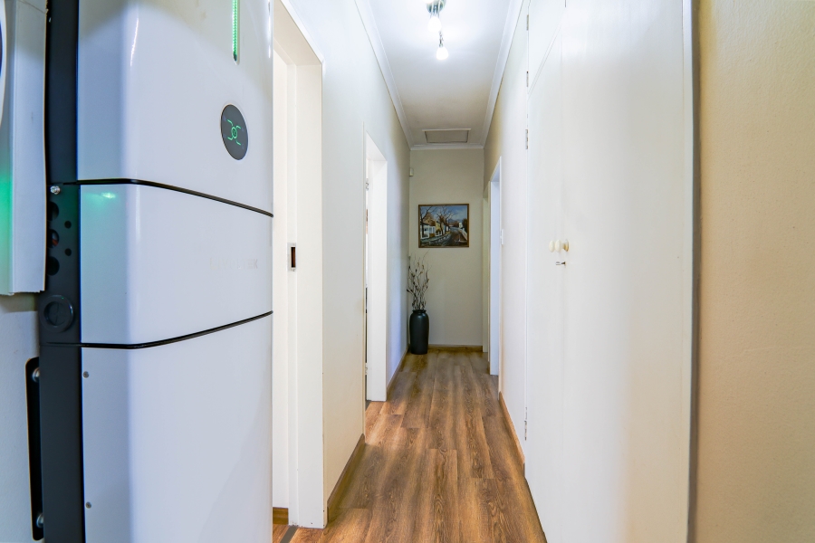 3 Bedroom Property for Sale in Garsfontein Gauteng