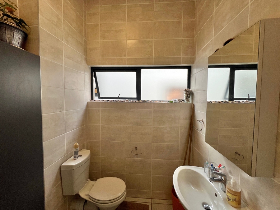 1 Bedroom Property for Sale in Greencreek Lifestyle Estate Gauteng