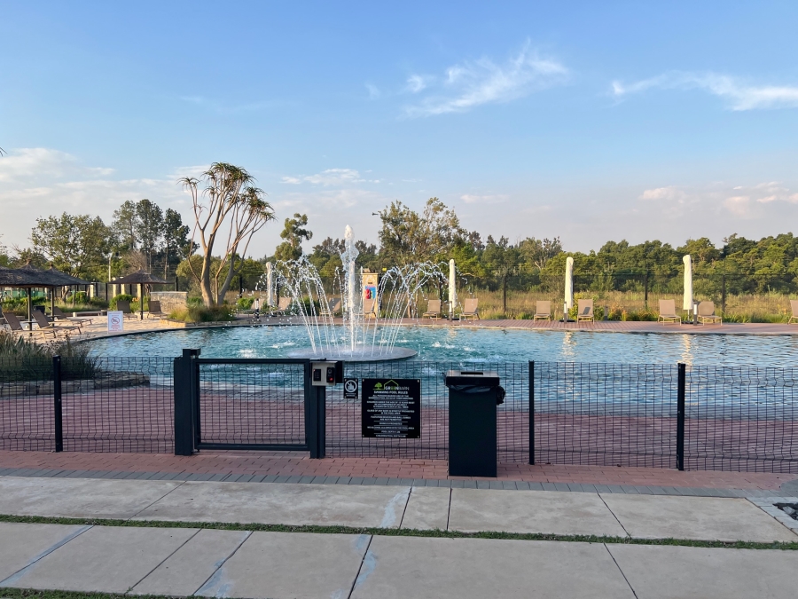 1 Bedroom Property for Sale in Greencreek Lifestyle Estate Gauteng