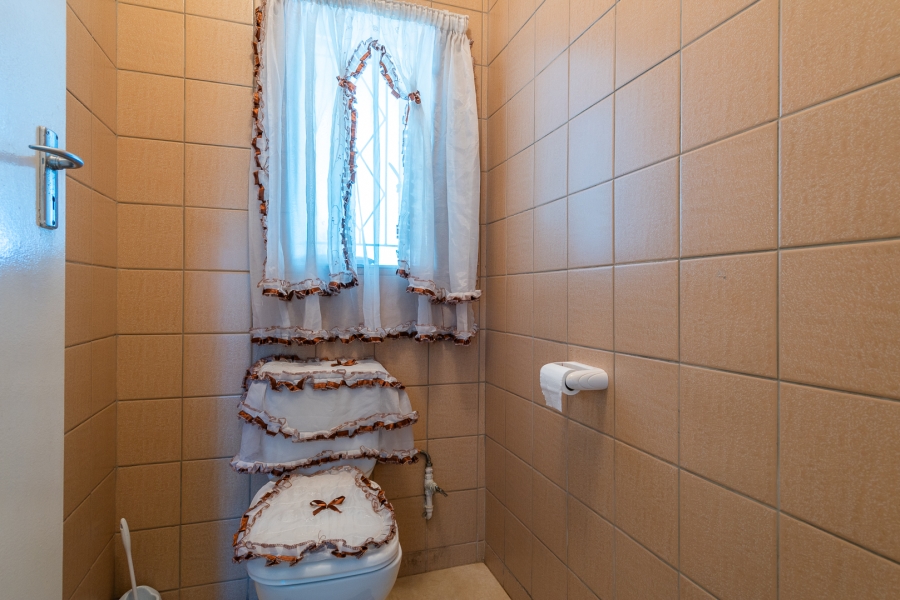 3 Bedroom Property for Sale in Roseacre Gauteng