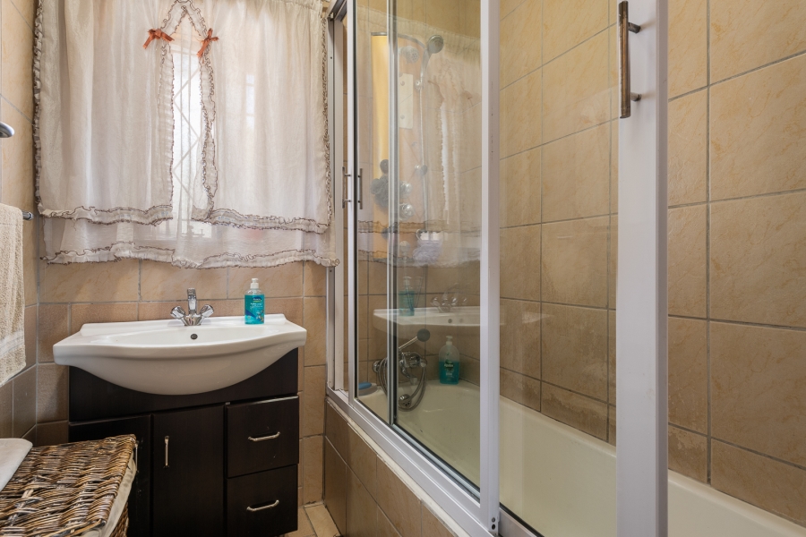 3 Bedroom Property for Sale in Roseacre Gauteng