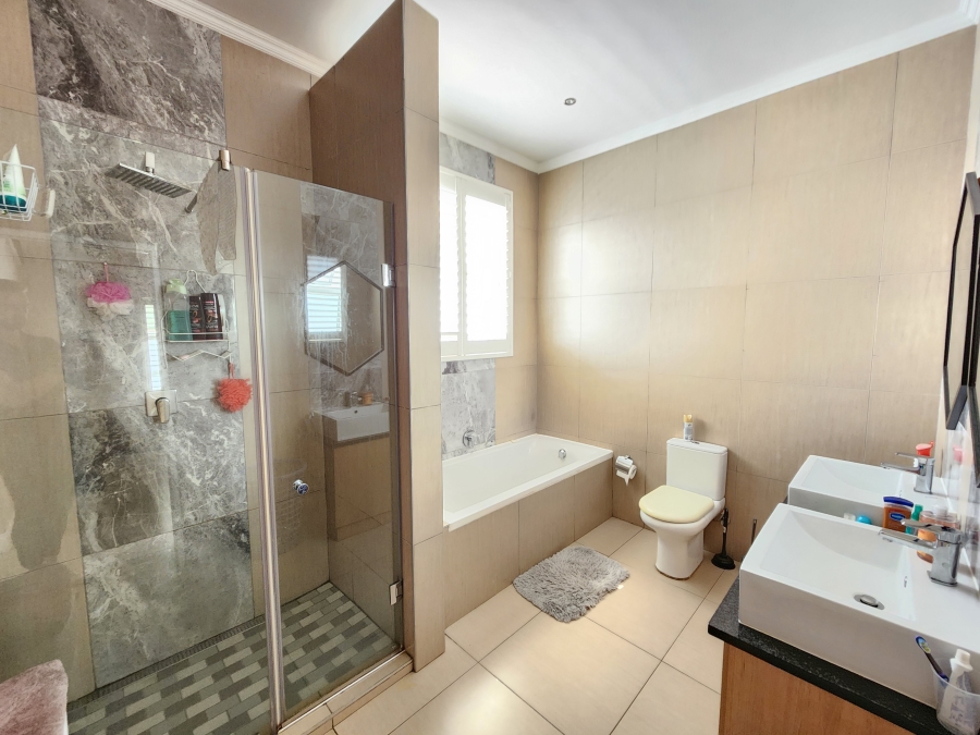 3 Bedroom Property for Sale in Baileys Muckleneuk Gauteng