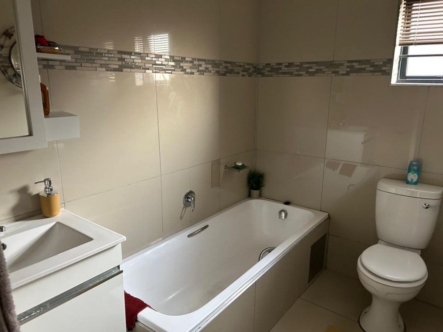 2 Bedroom Property for Sale in Mindalore Gauteng