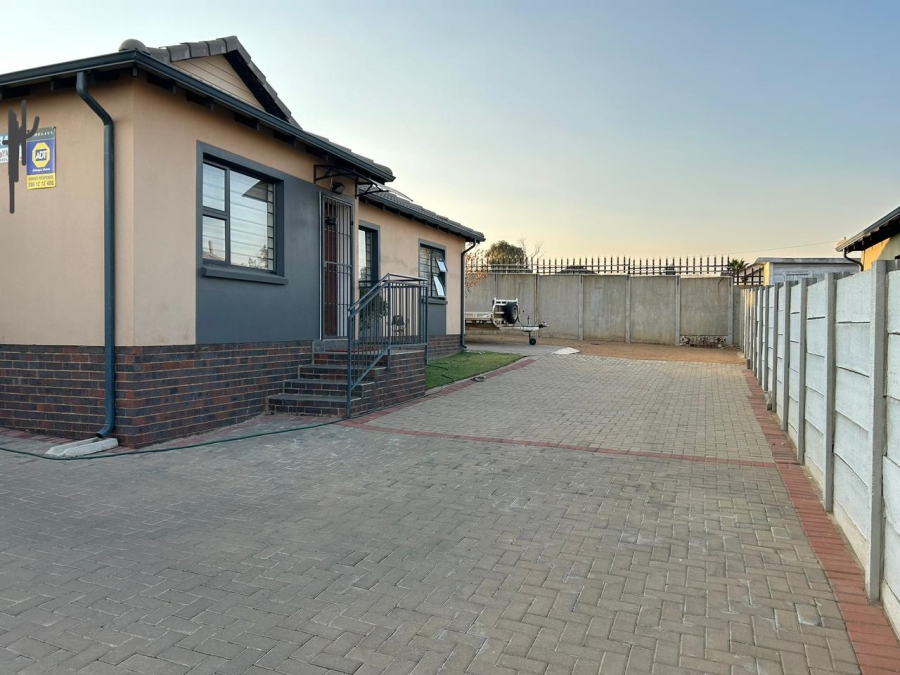 2 Bedroom Property for Sale in Mindalore Gauteng