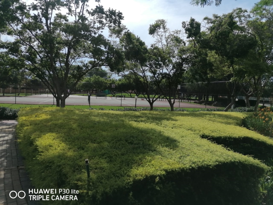 2 Bedroom Property for Sale in Equestria Gauteng