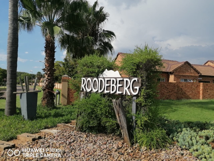 2 Bedroom Property for Sale in Equestria Gauteng