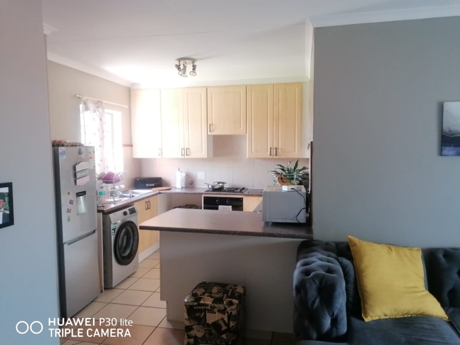 2 Bedroom Property for Sale in Equestria Gauteng