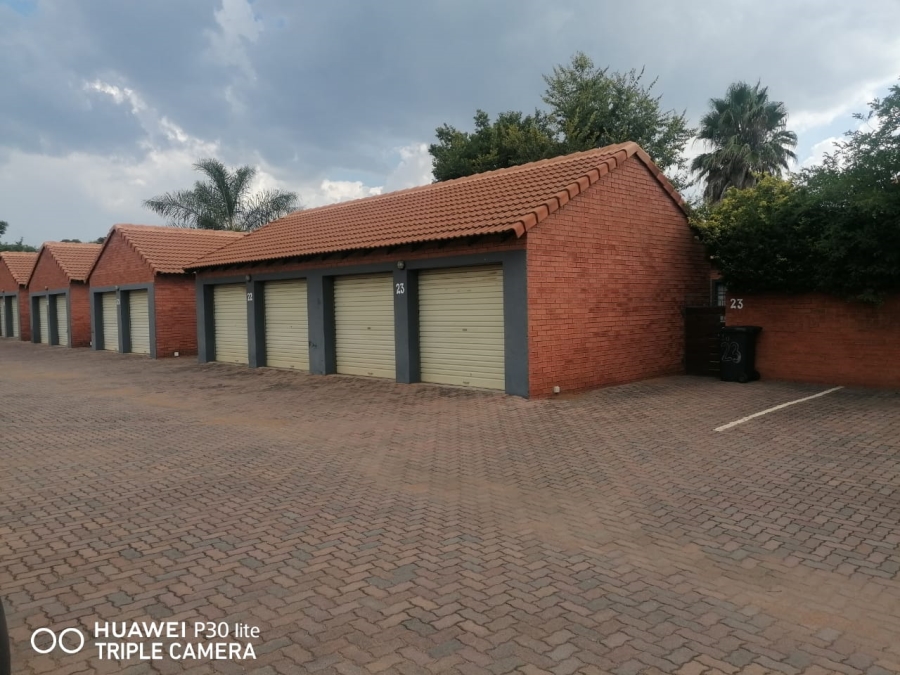 2 Bedroom Property for Sale in Equestria Gauteng