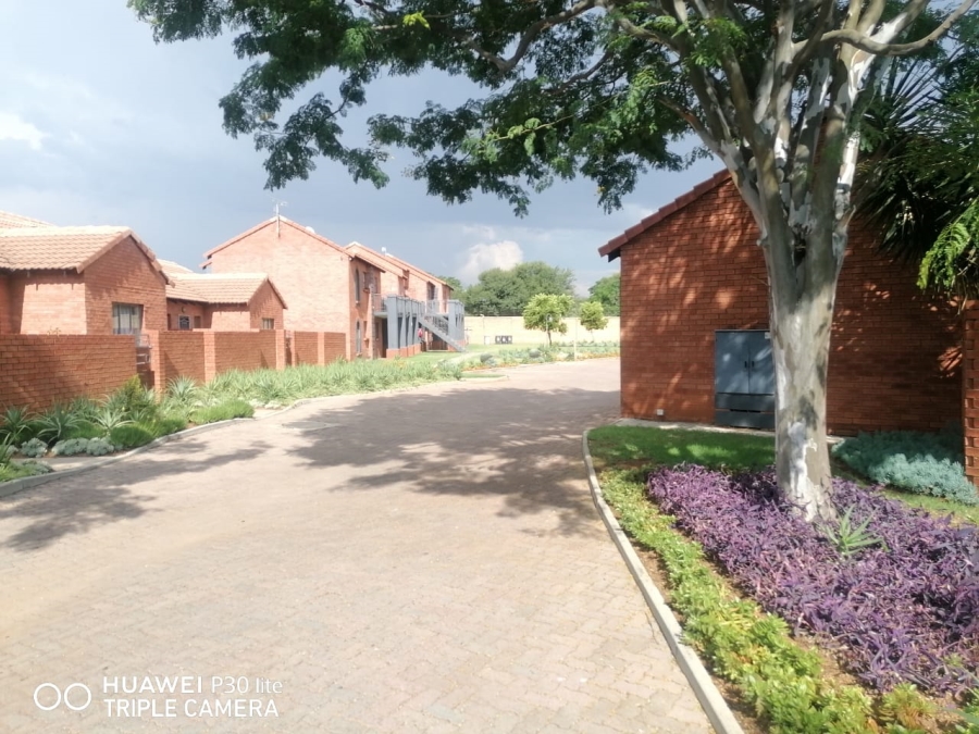 2 Bedroom Property for Sale in Equestria Gauteng