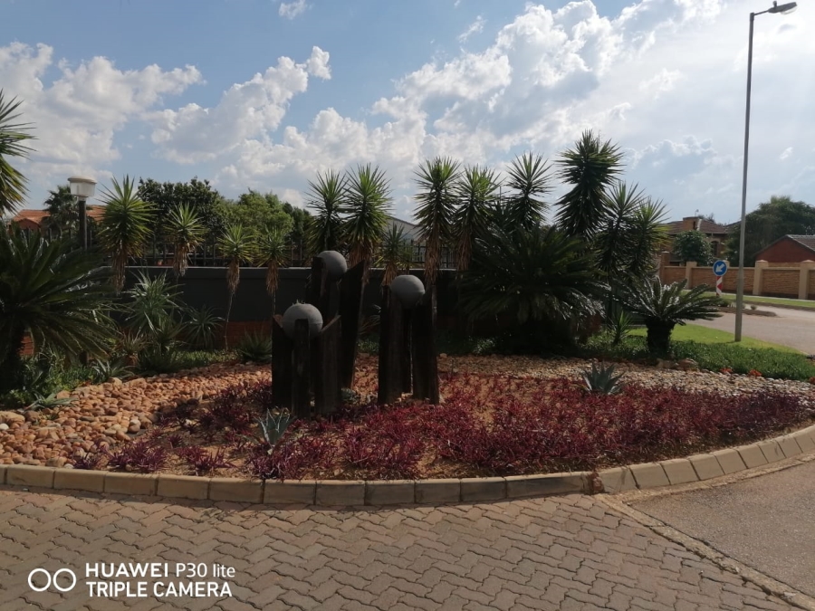2 Bedroom Property for Sale in Equestria Gauteng