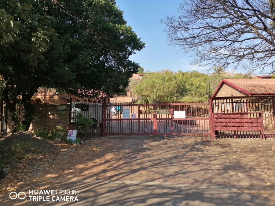 3 Bedroom Property for Sale in La Montagne Gauteng