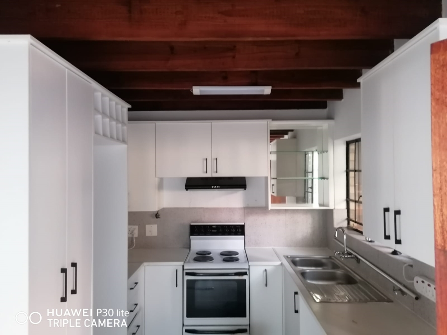 3 Bedroom Property for Sale in La Montagne Gauteng