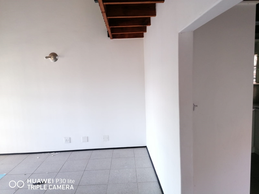 3 Bedroom Property for Sale in La Montagne Gauteng