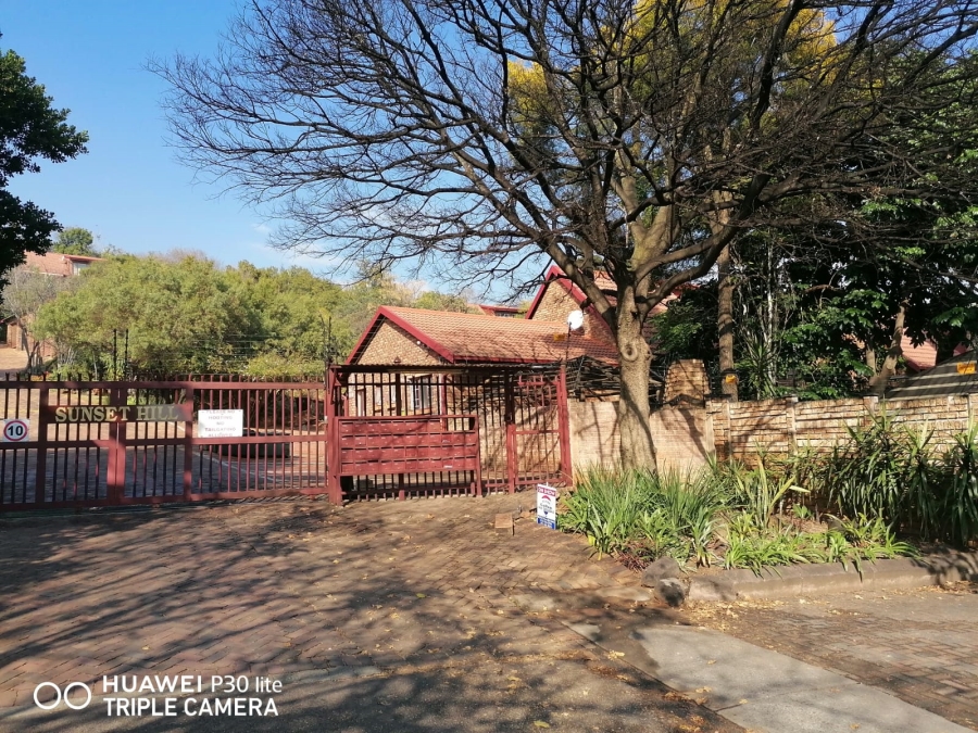 3 Bedroom Property for Sale in La Montagne Gauteng