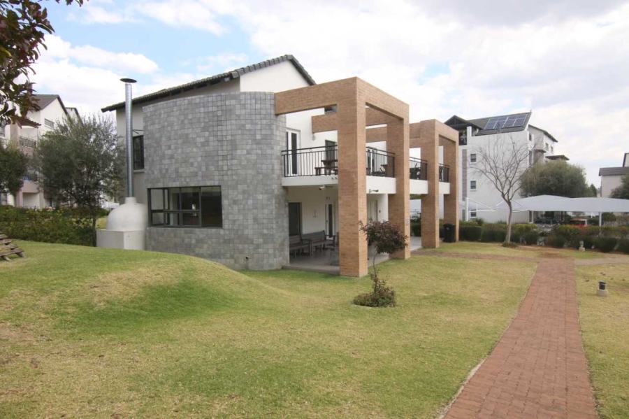 2 Bedroom Property for Sale in Dainfern Gauteng