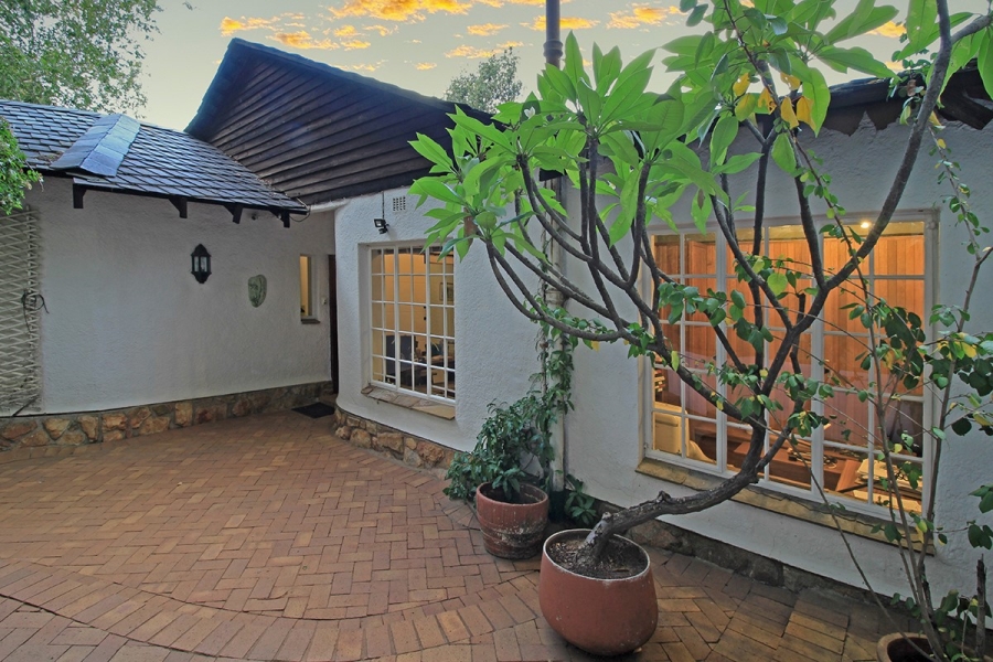 4 Bedroom Property for Sale in Bryanston Gauteng