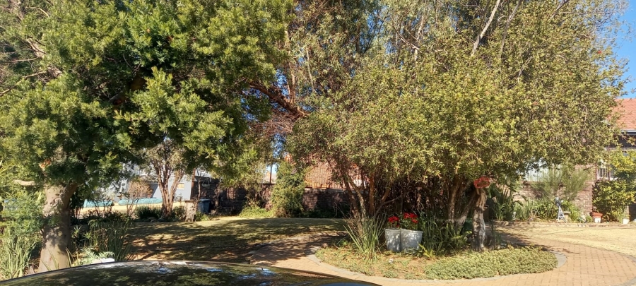 3 Bedroom Property for Sale in Overkruin Gauteng
