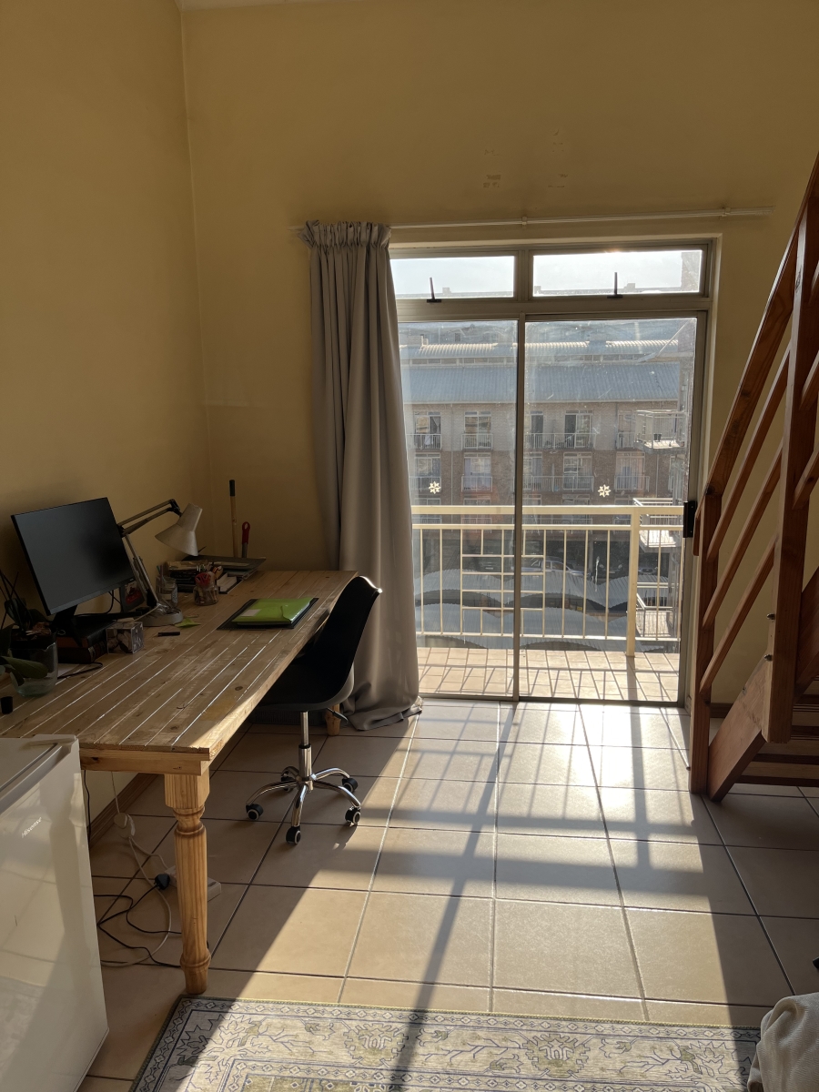 1 Bedroom Property for Sale in Hillcrest Gauteng