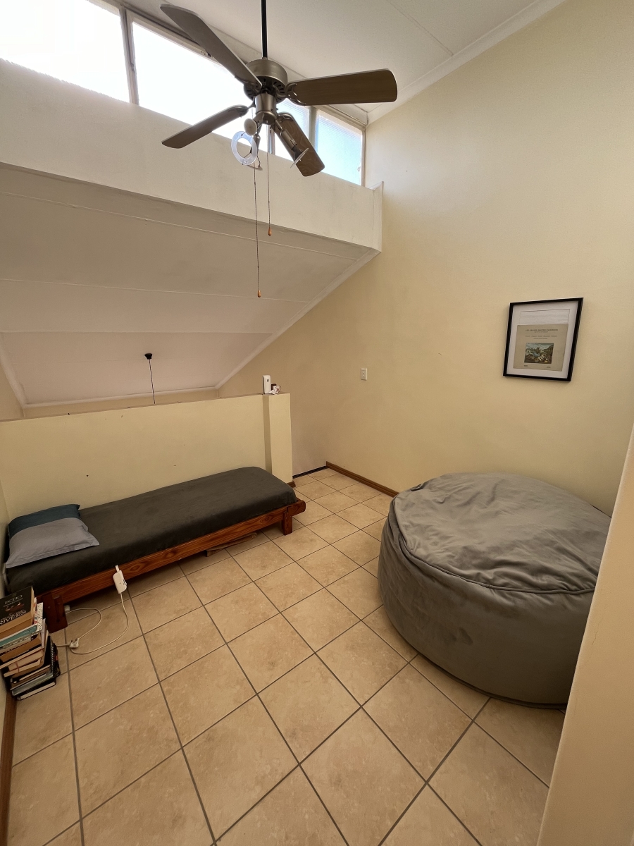 1 Bedroom Property for Sale in Hillcrest Gauteng