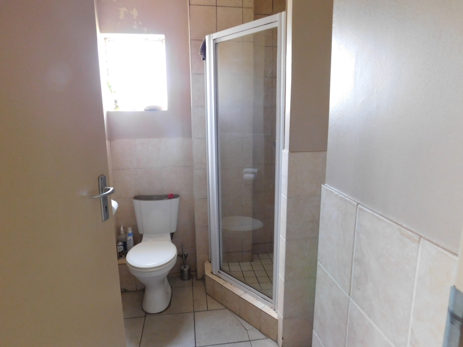 2 Bedroom Property for Sale in Weavind Park Gauteng