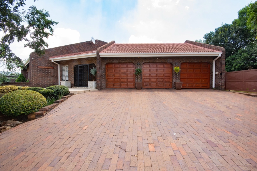 6 Bedroom Property for Sale in Jordaan Park Gauteng