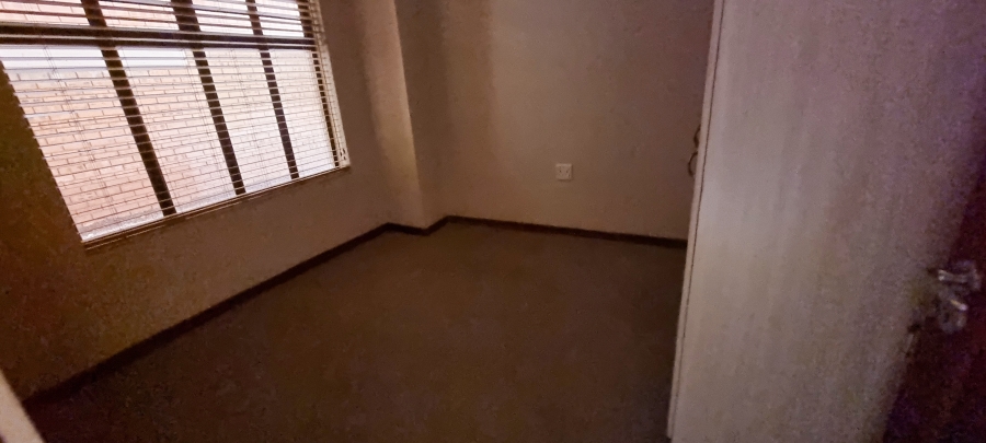 2 Bedroom Property for Sale in Newlands Gauteng