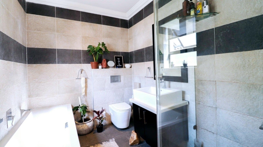 3 Bedroom Property for Sale in Ebotse Golf Estate Gauteng