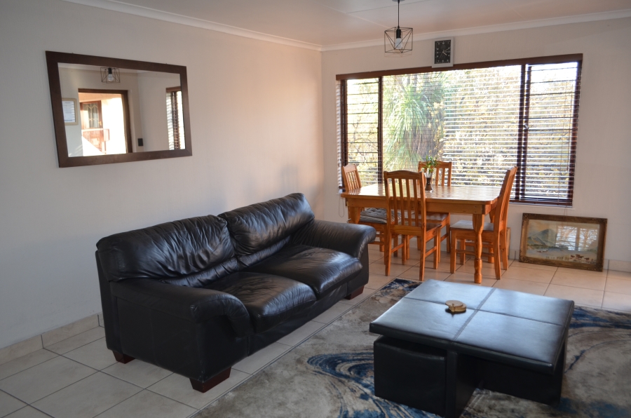 2 Bedroom Property for Sale in Sunninghill Gauteng
