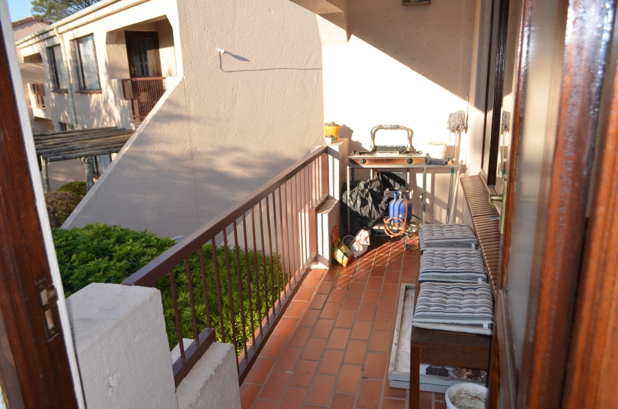 2 Bedroom Property for Sale in Sunninghill Gauteng