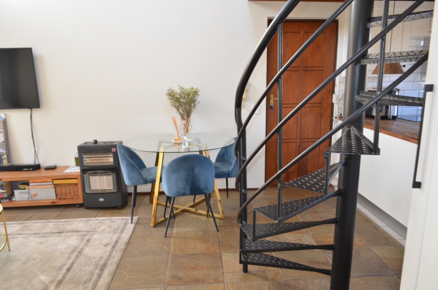 2 Bedroom Property for Sale in Sunninghill Gauteng