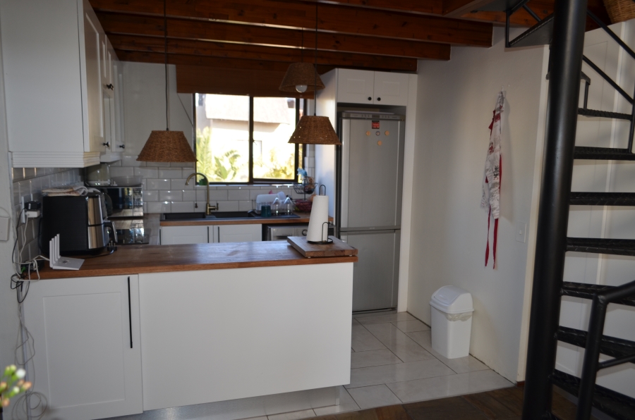 2 Bedroom Property for Sale in Sunninghill Gauteng