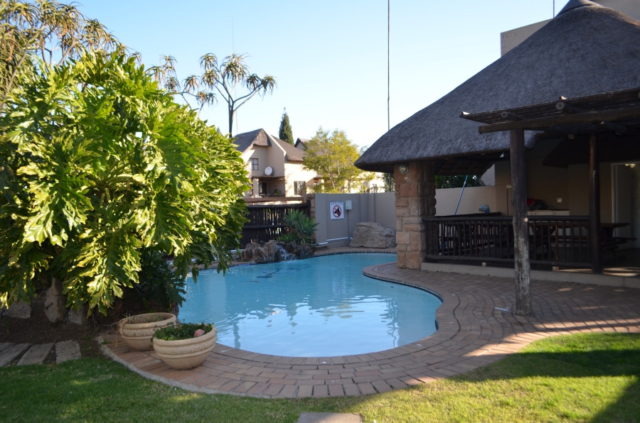 2 Bedroom Property for Sale in Sunninghill Gauteng