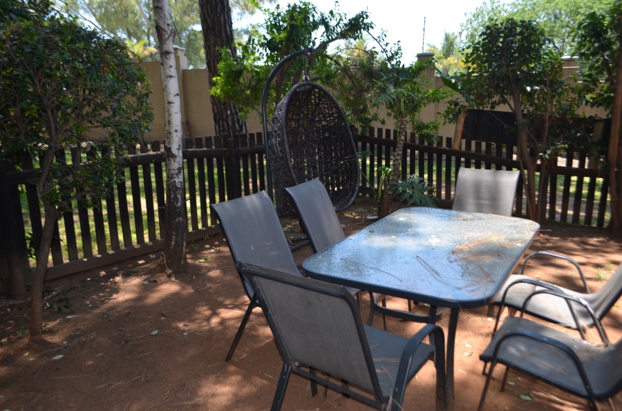 2 Bedroom Property for Sale in Paulshof Gauteng